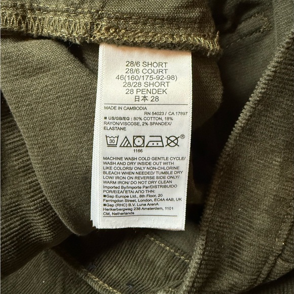 GAP 70’s High Rise Flare Corduroys - Picture 3 of 7